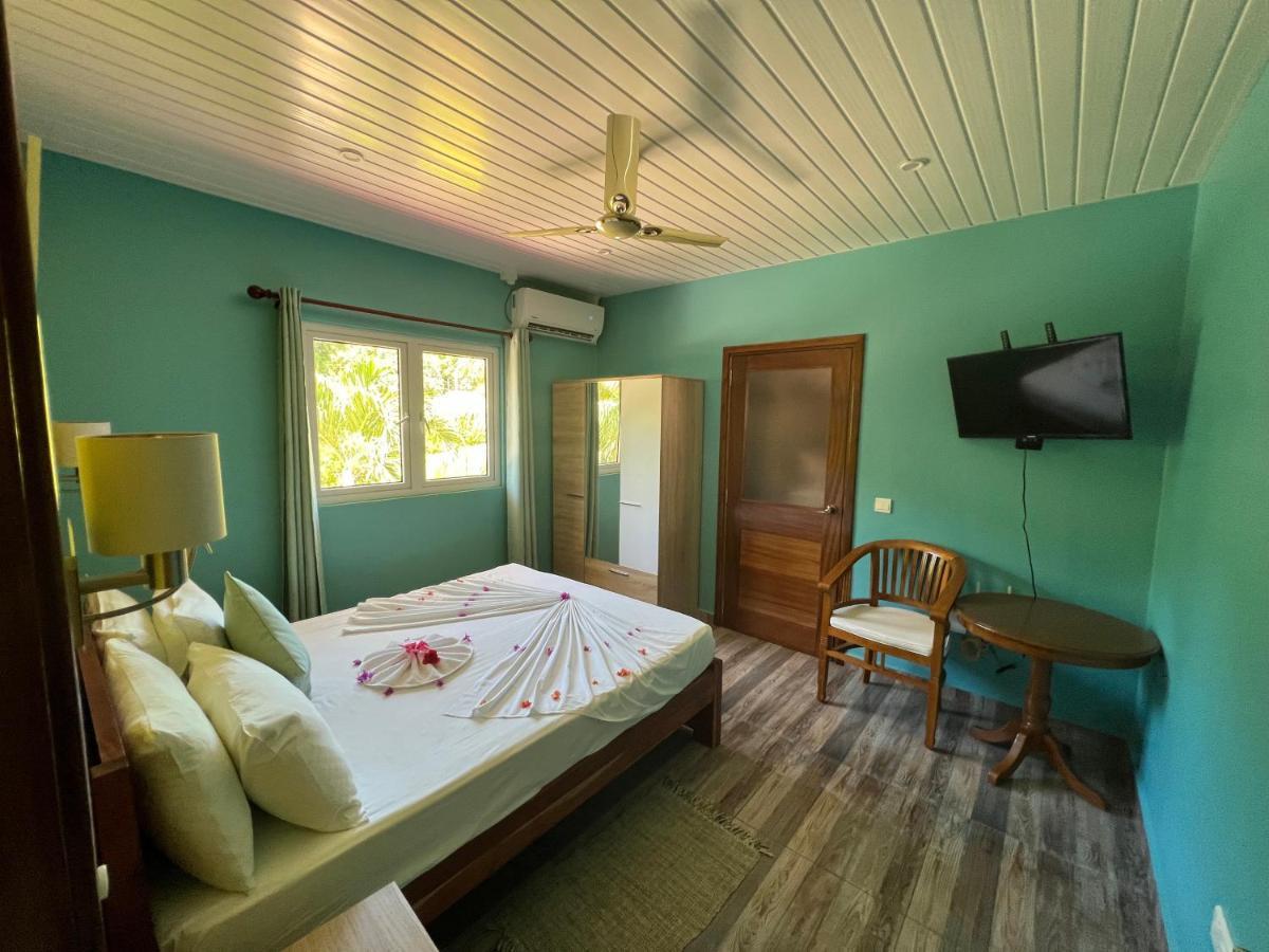 Chloe'S Cottage Self-Catering La Digue Exterior photo