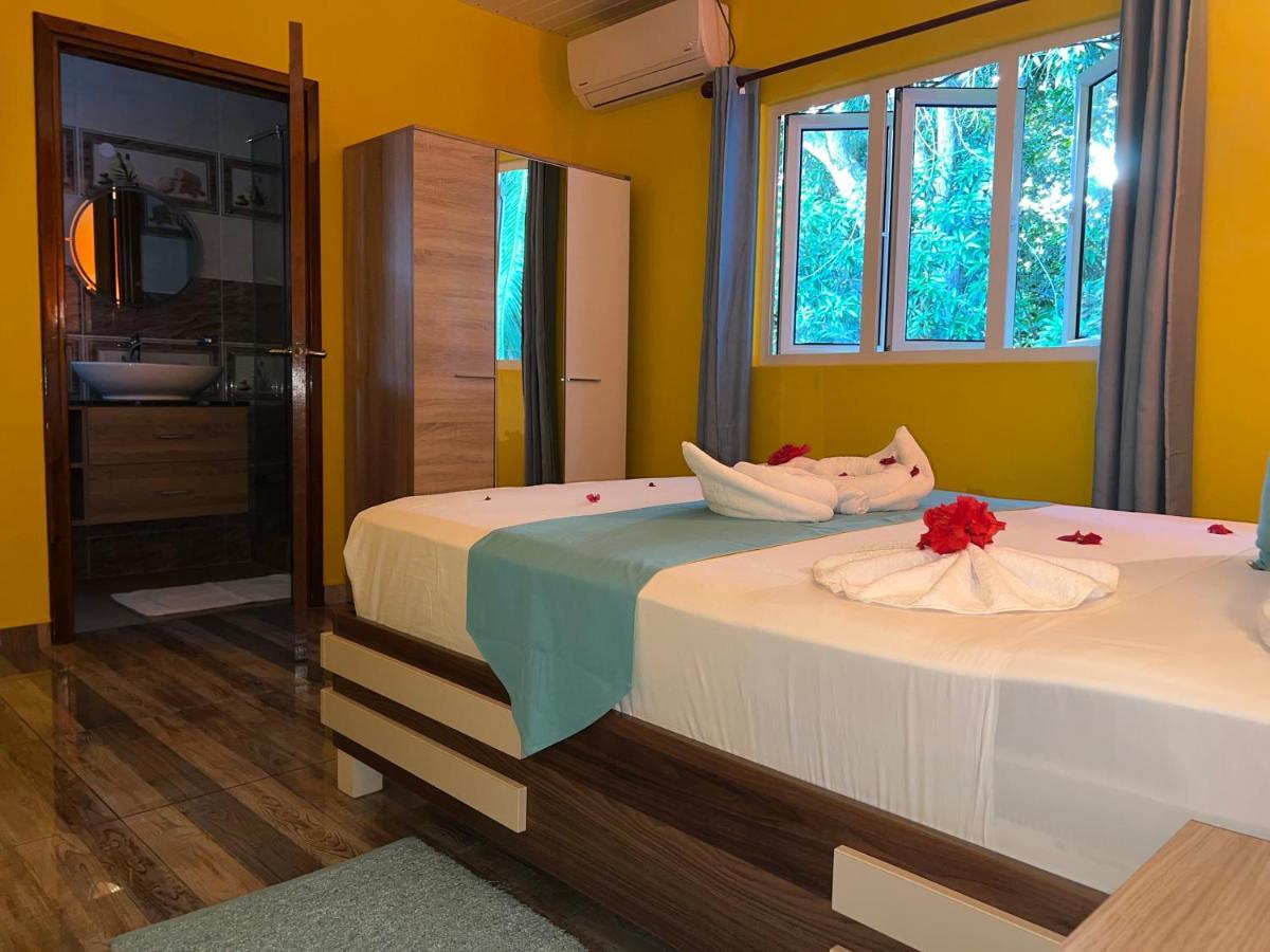 Chloe'S Cottage Self-Catering La Digue Exterior photo