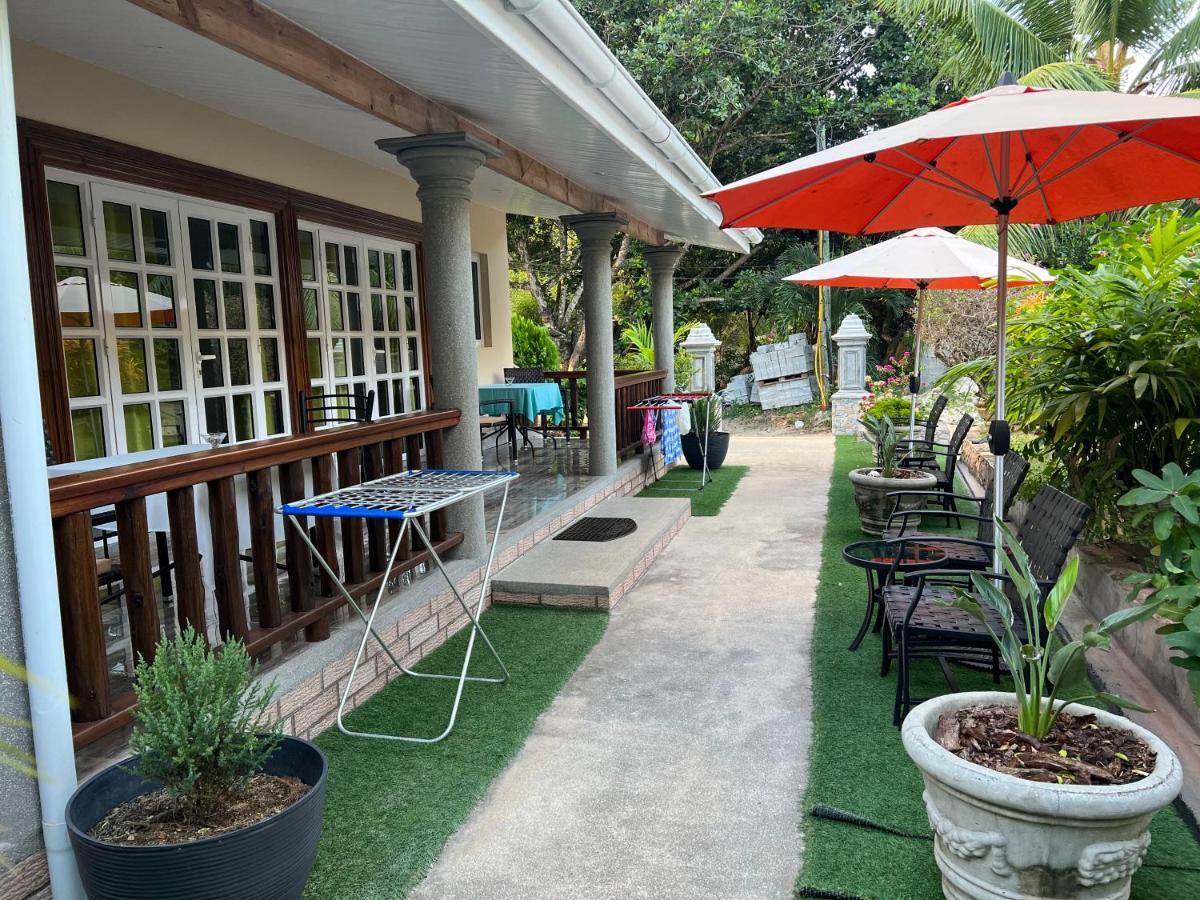 Chloe'S Cottage Self-Catering La Digue Exterior photo