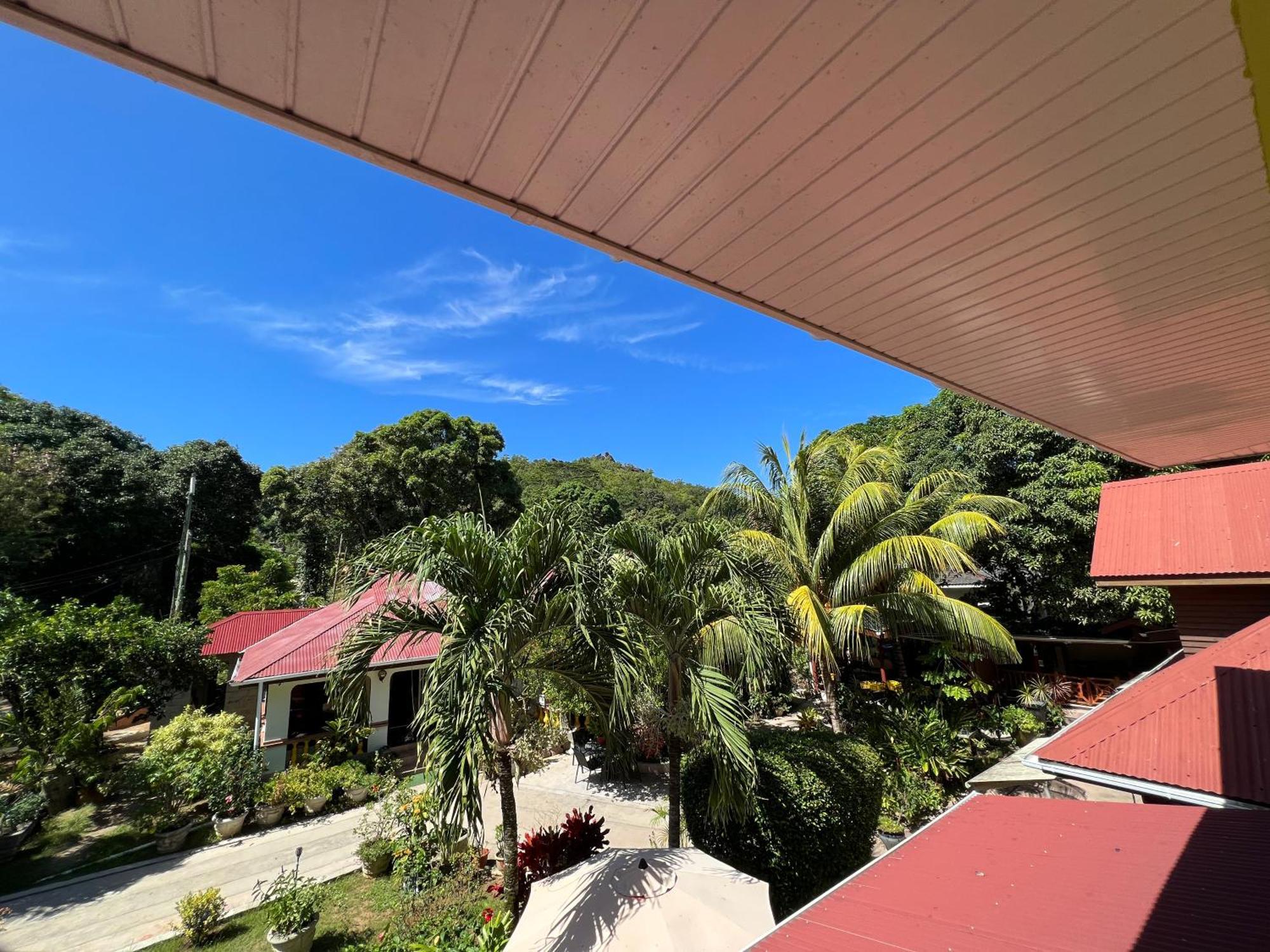 Chloe'S Cottage Self-Catering La Digue Exterior photo