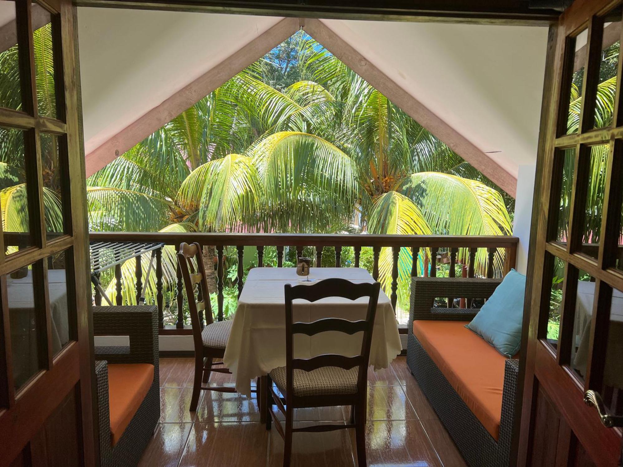 Chloe'S Cottage Self-Catering La Digue Exterior photo