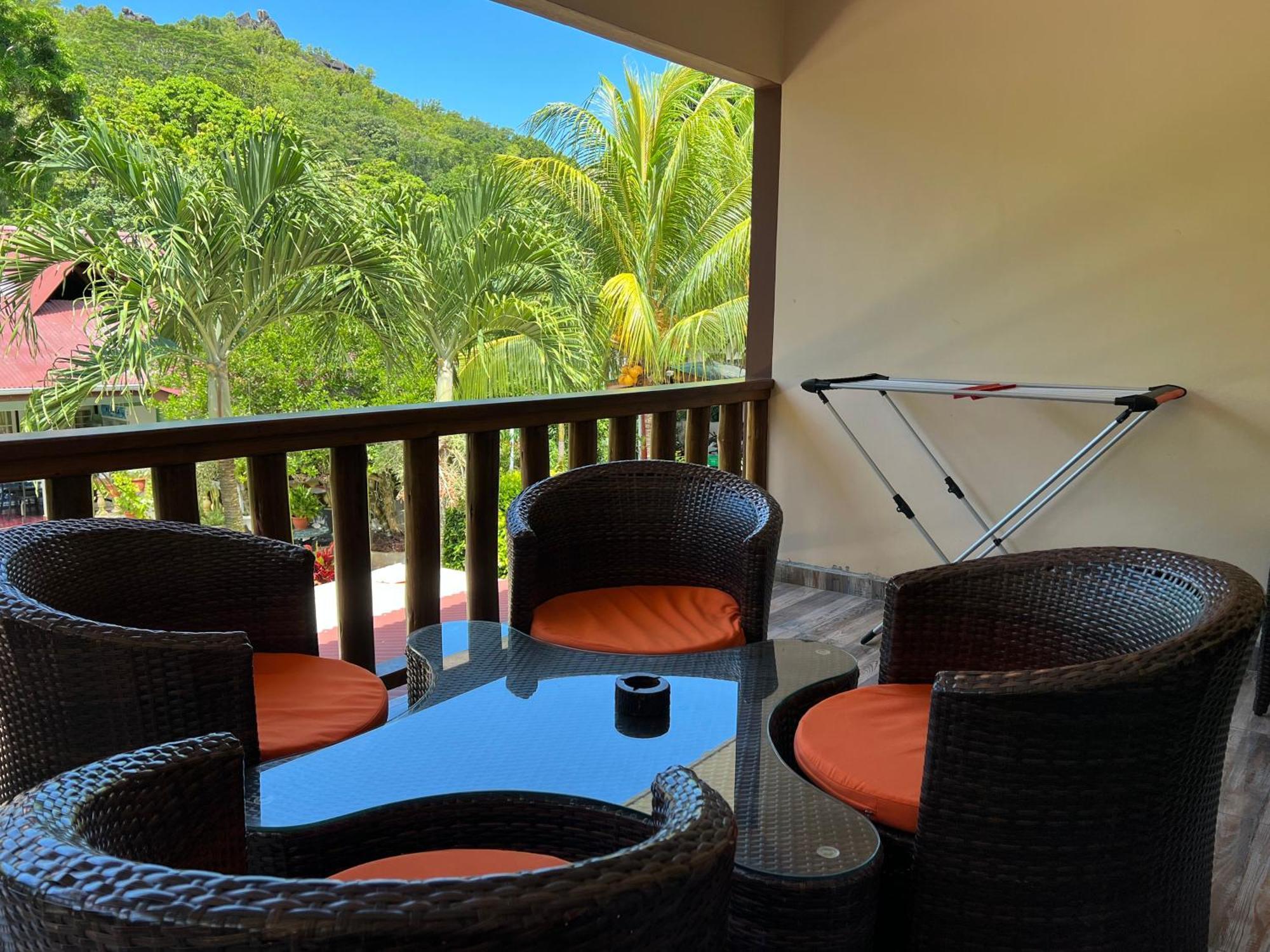 Chloe'S Cottage Self-Catering La Digue Exterior photo