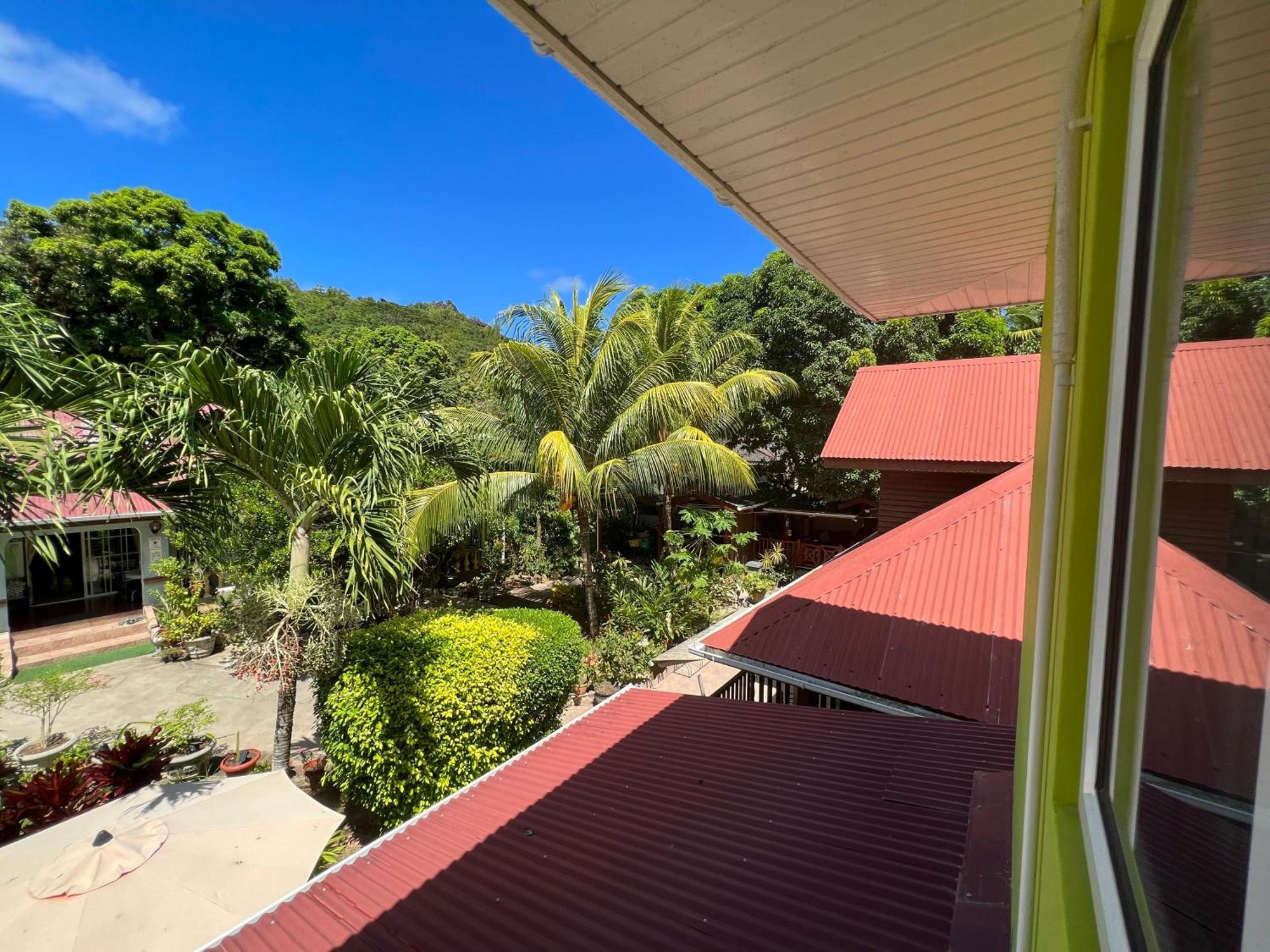 Chloe'S Cottage Self-Catering La Digue Exterior photo