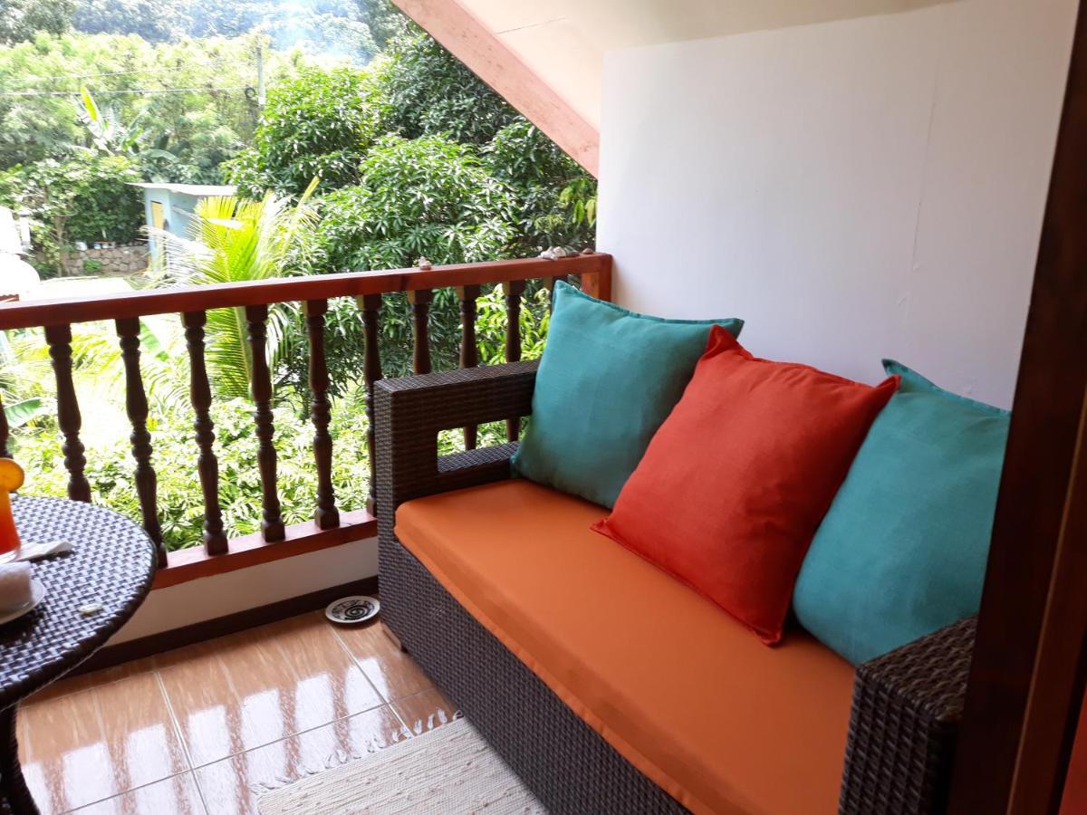 Chloe'S Cottage Self-Catering La Digue Room photo