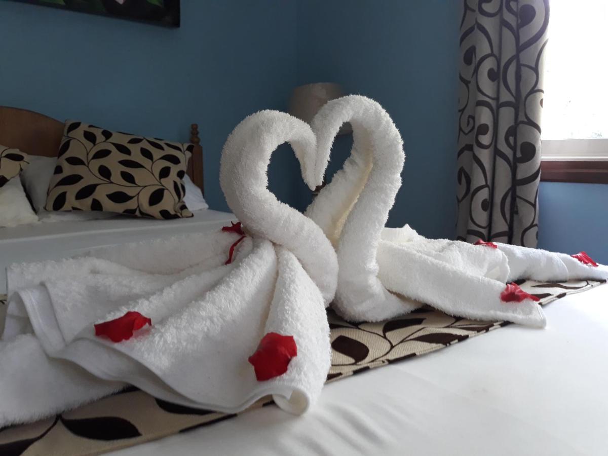 Chloe'S Cottage Self-Catering La Digue Room photo